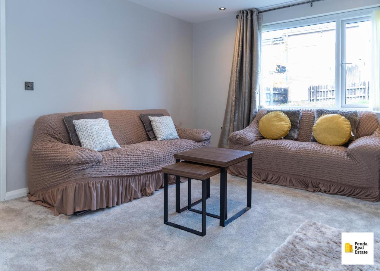 Penda Contractor And Leisure Guests Nottingham别墅 外观 照片