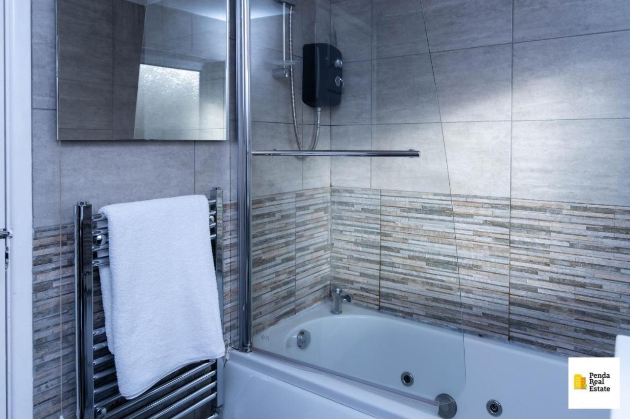 Penda Contractor And Leisure Guests Nottingham别墅 外观 照片
